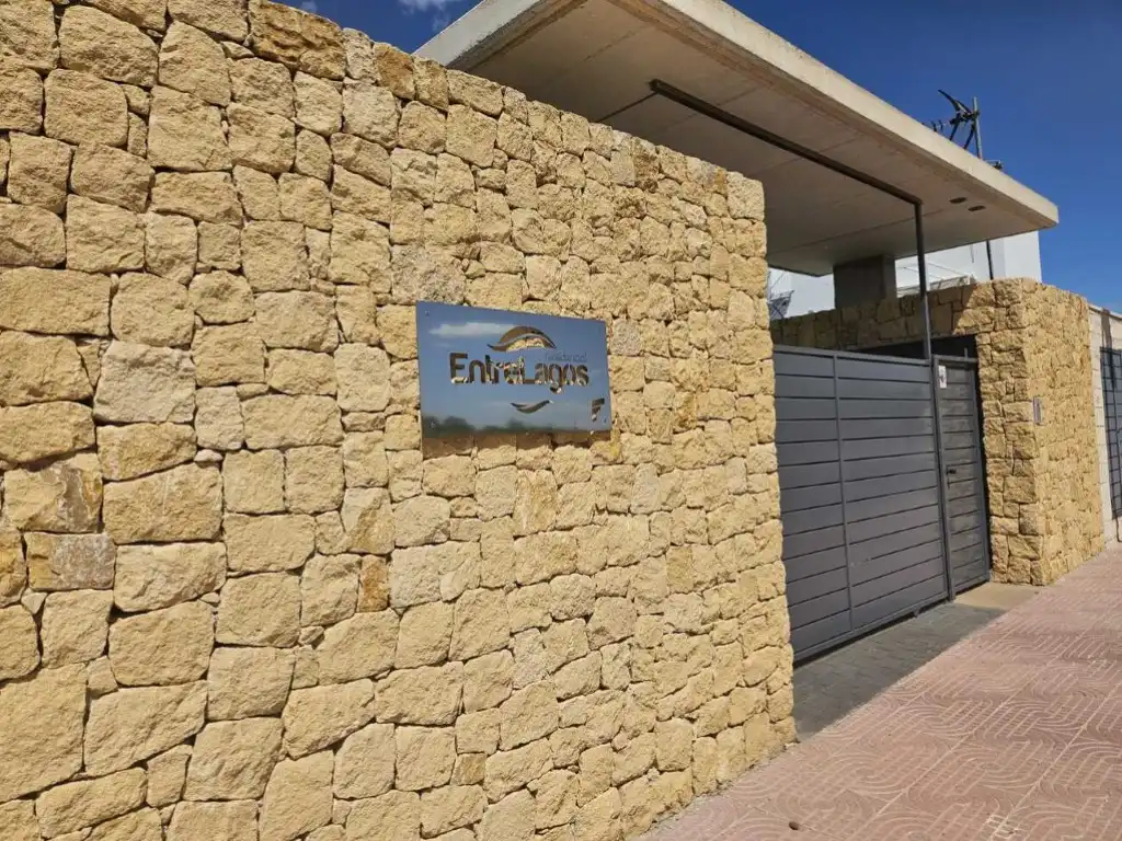 Vista exterior de Casa o xalet en venda en Rojales amb Aire condicionat, Jardí privat i Piscina