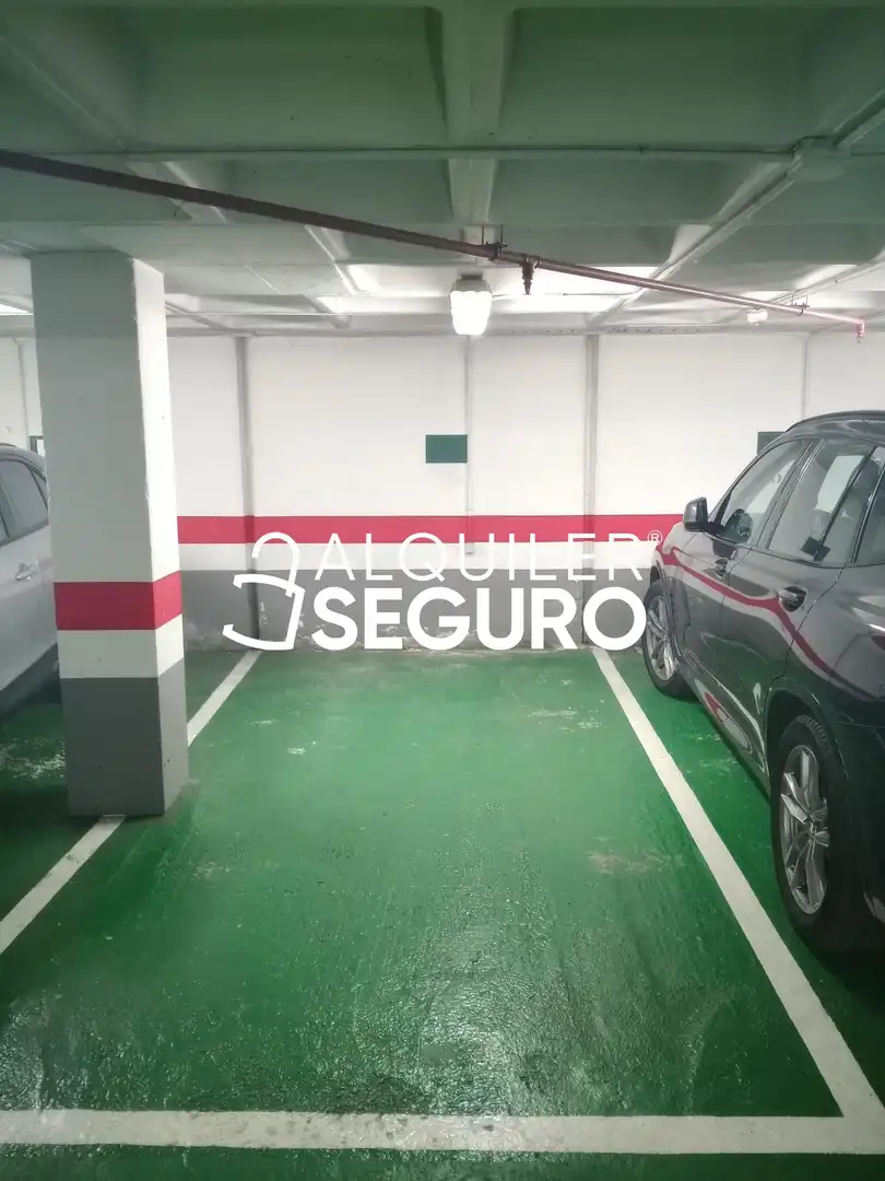 Parking of Flat for rent in Valladolid  with Air Conditioner and Heating