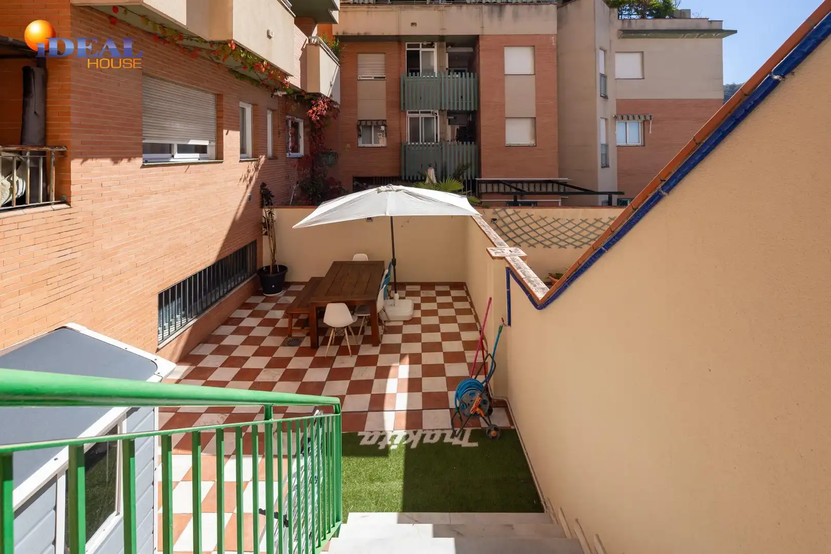 Terraza de Piso en venta en Granada con Aire acondicionado, Calefacción y Terraza