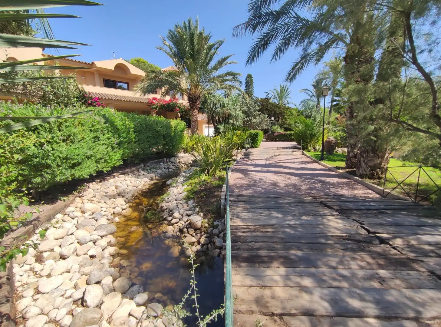 Jardí de Casa o xalet en venda en Elche / Elx amb Aire condicionat, Calefacció i Jardí privat