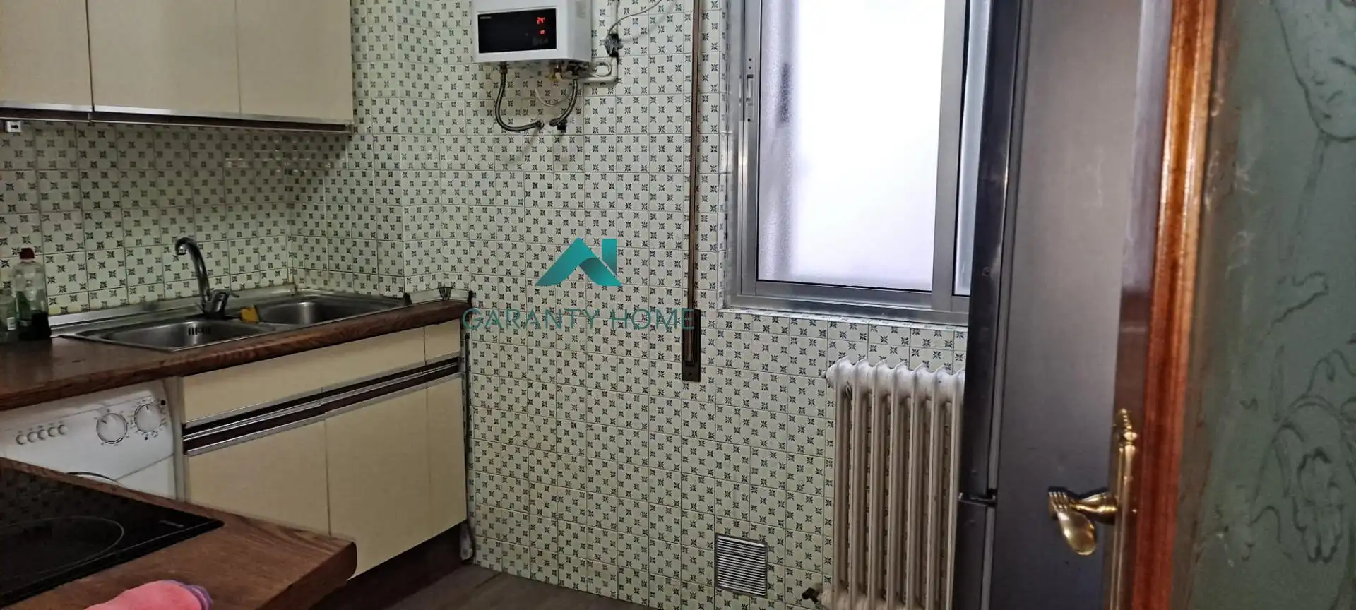 Flat with balcony to rent in San Bernardo - Carmelitas - Campus, imagen 27