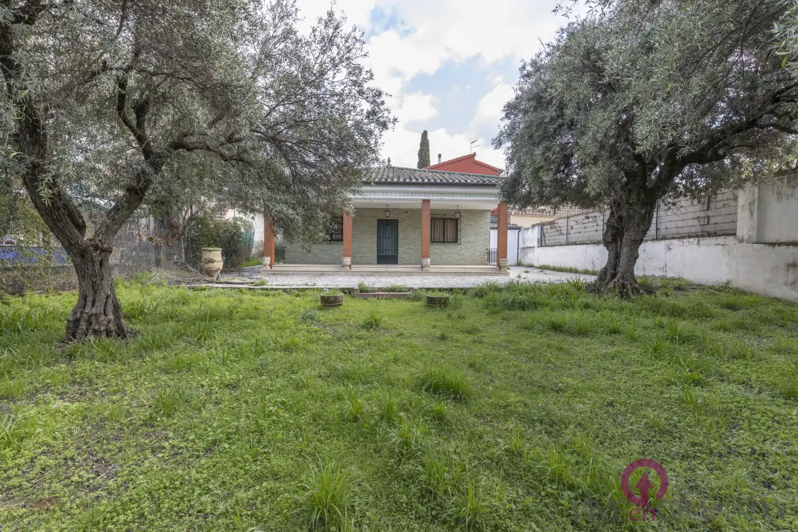Haus oder Chalet zum Verkauf in Cájar mit Schwimmbad