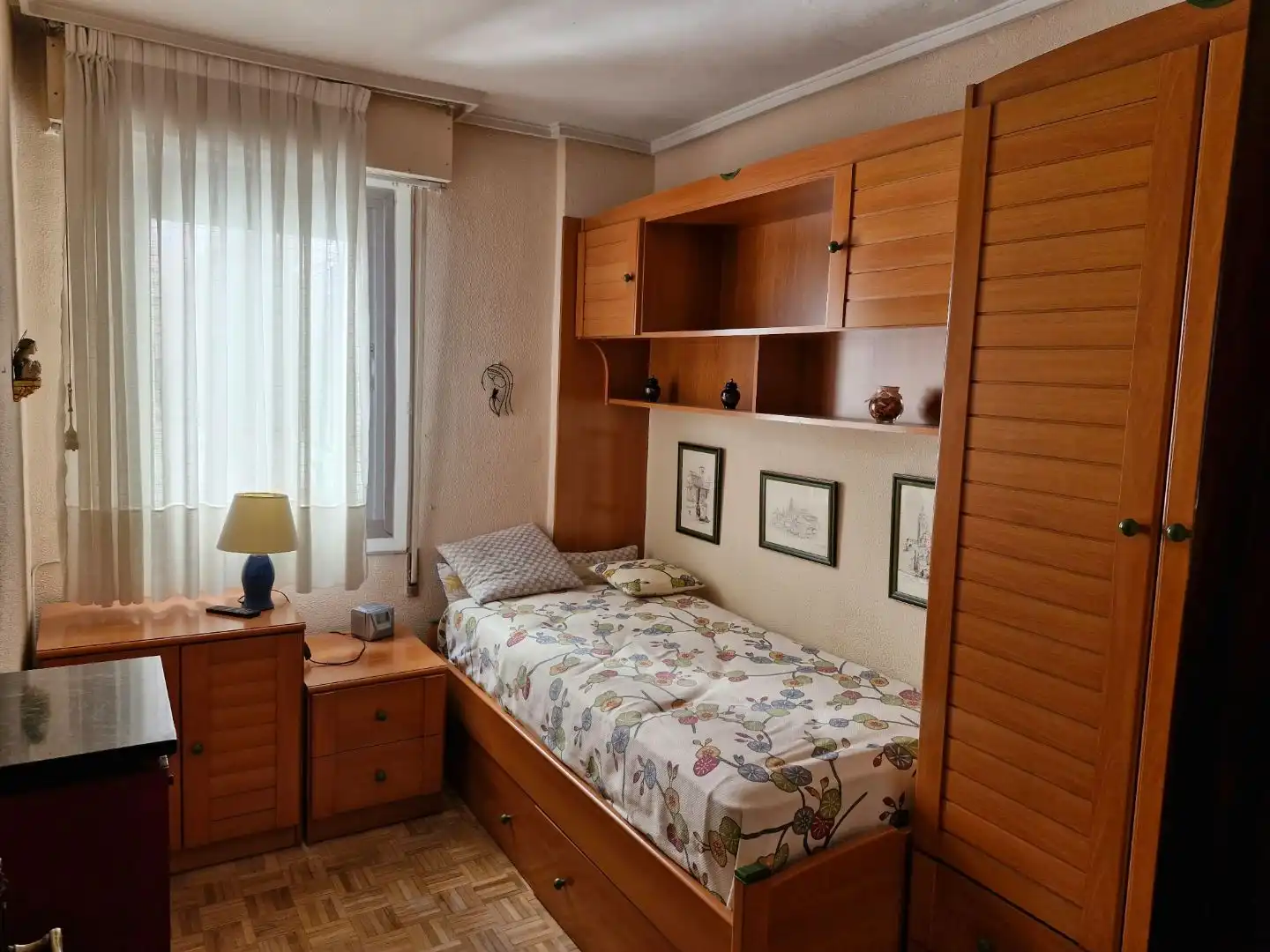 Habitación de Piso en venta en  Madrid Capital con Terraza y Balcón
