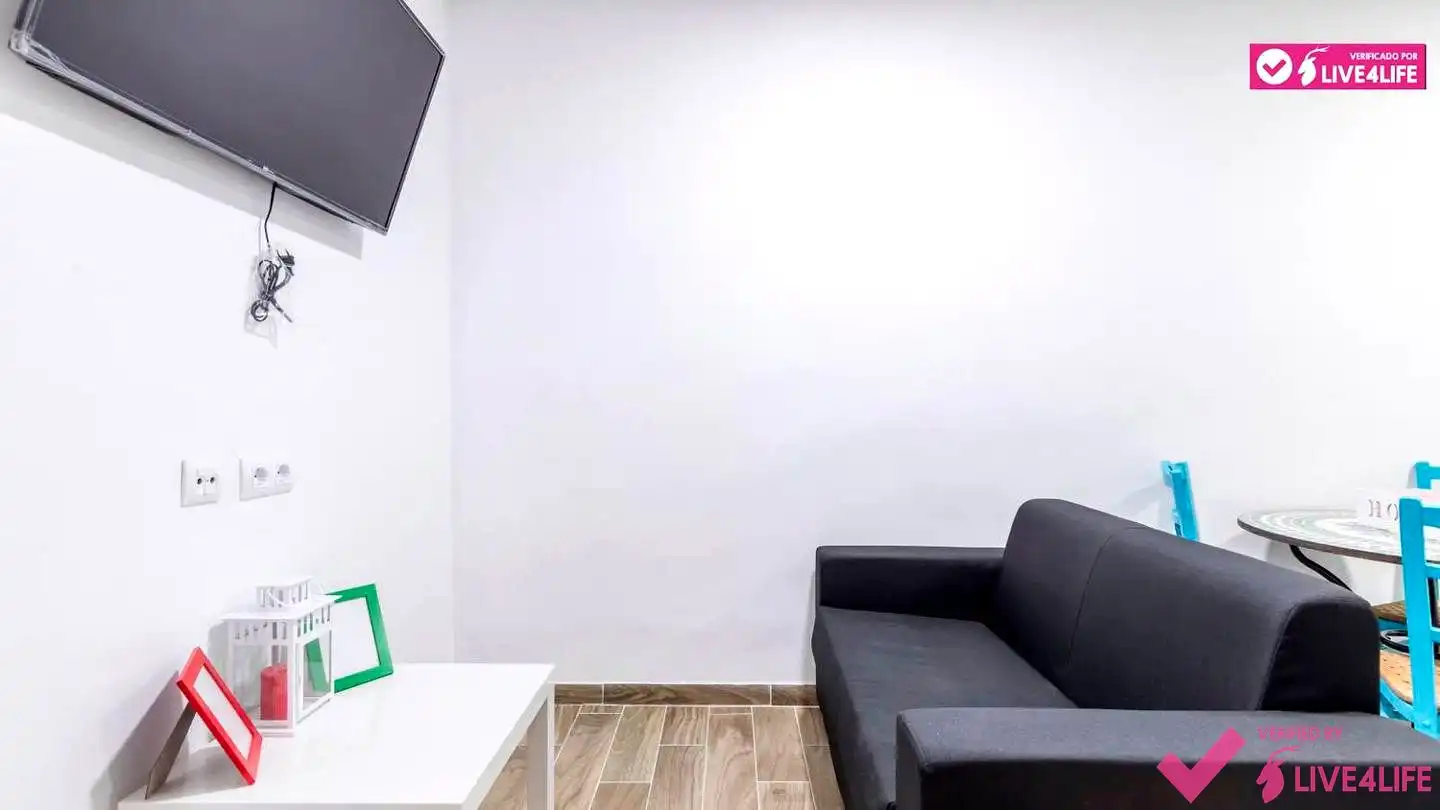 Living room of Apartments for rent in Valencia  with Air Conditioner, Parquet flooring and Furnished