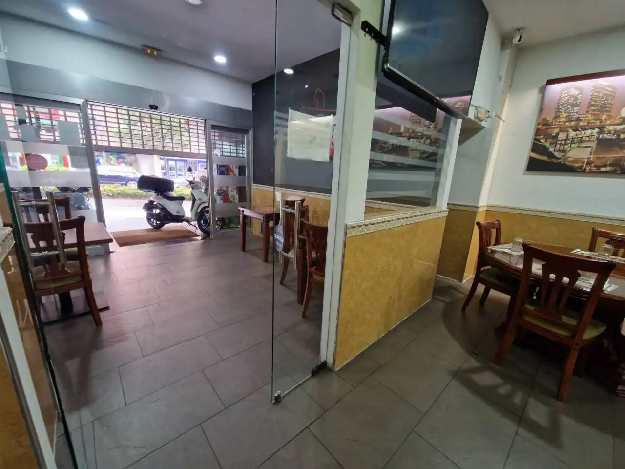 Business premises for sale in Calle Heliodoro de la Torre, imagen 3