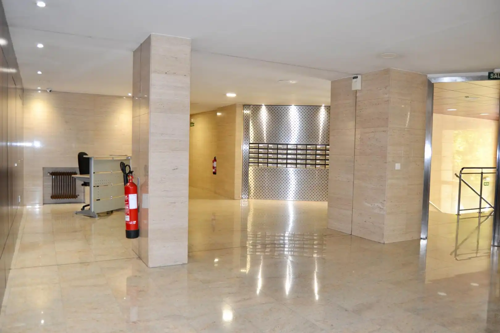 Piso en venta en  Pamplona / Iruña con Parquet