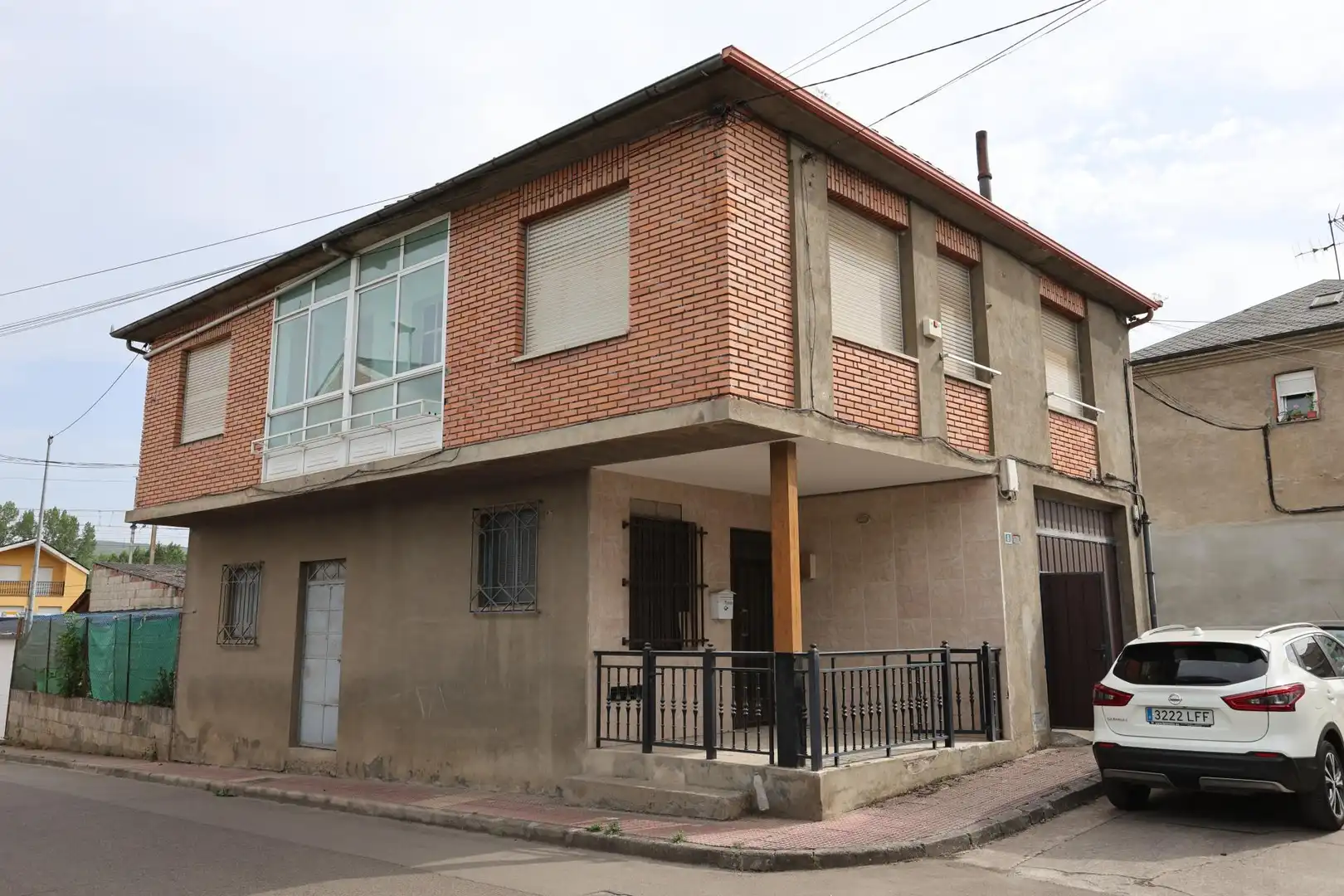 Exterior view of Houses for sale in Toral de los Vados  with Heating