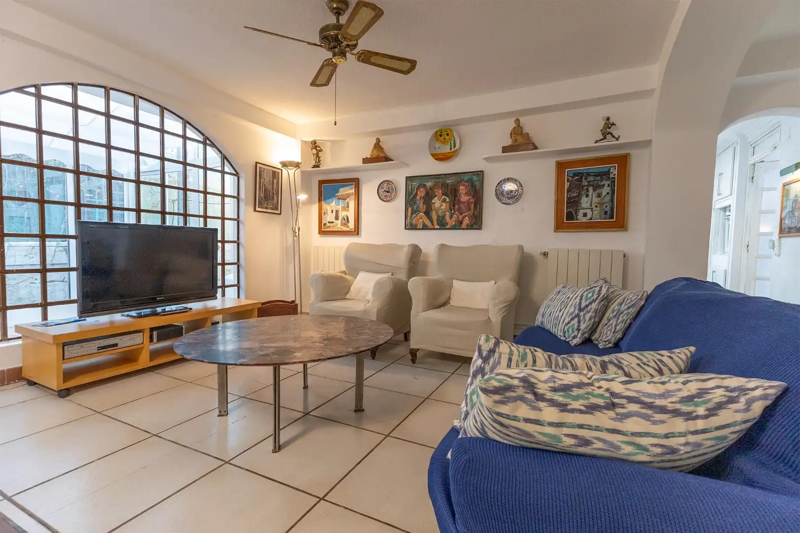 Sala d'estar de Casa o xalet en venda en El Campello amb Aire condicionat, Calefacció i Jardí privat