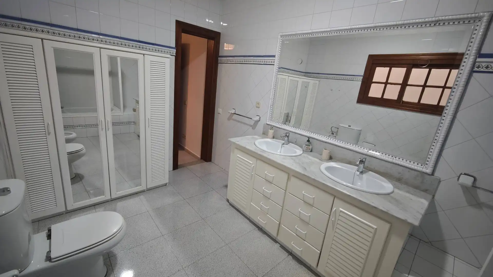 Badezimmer von Wohnung zur Miete in Las Palmas de Gran Canaria mit Balkon