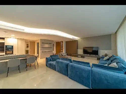 Sala d'estar de Casa o xalet en venda en Marbella amb Aire condicionat, Terrassa i Piscina