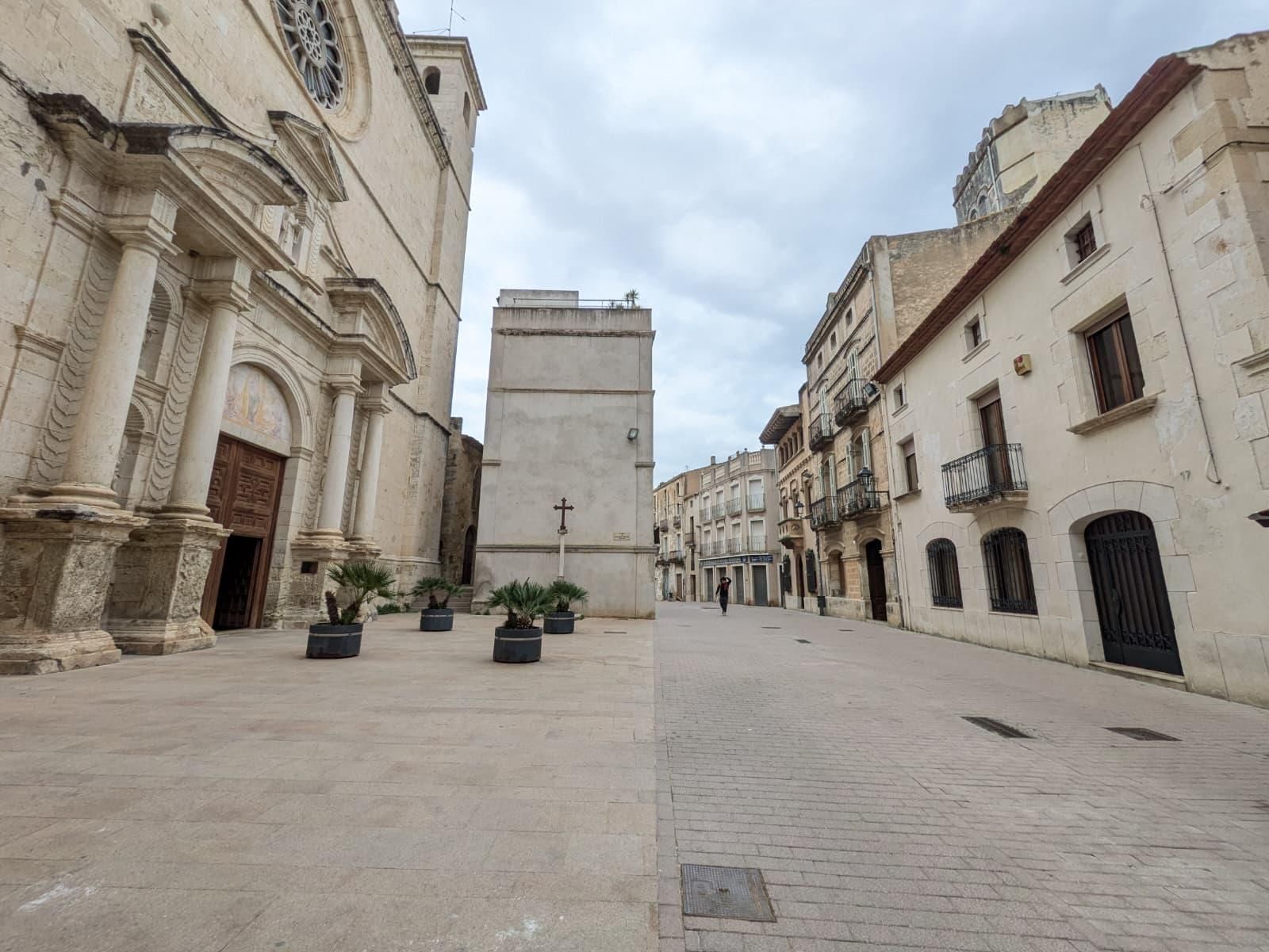 Vista exterior de Casa adosada en venda en L'Arboç amb Traster i Balcó