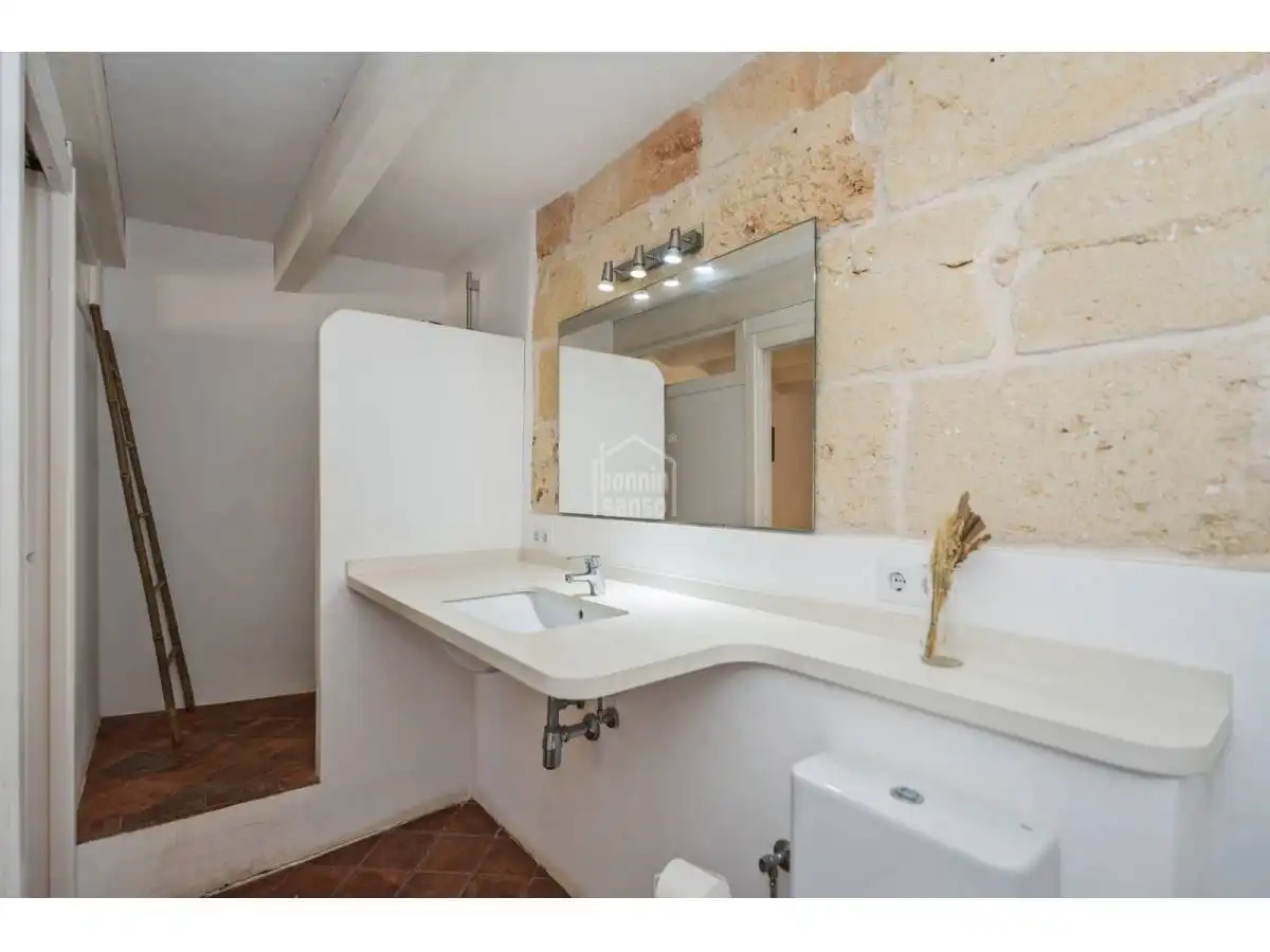 Baño de Apartamento en venta en Ciutadella de Menorca con Calefacción, Terraza y Amueblado