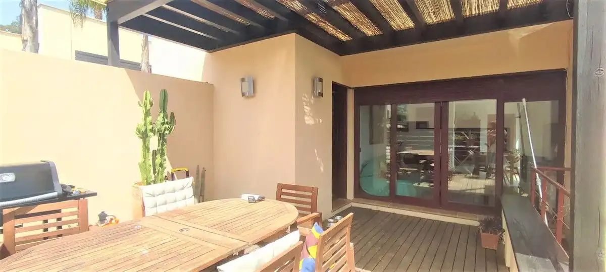 Terrasse von Haus oder Chalet zum Verkauf in Benahavís mit Klimaanlage, Heizung und Privatgarten