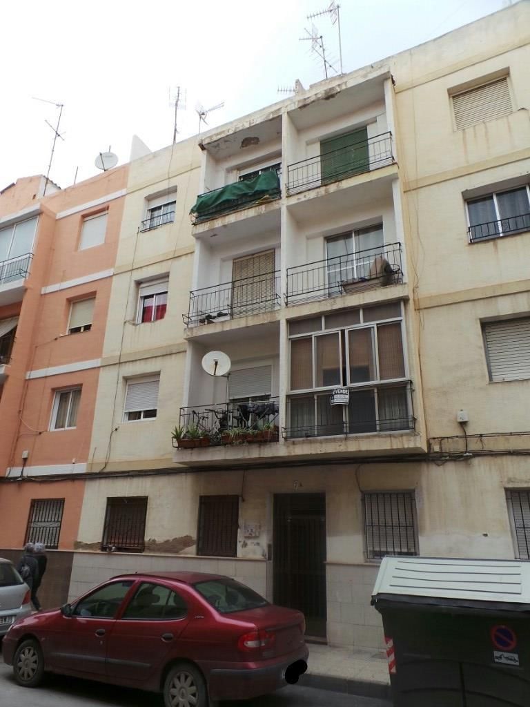 Vista exterior de Piso en venta en Orihuela