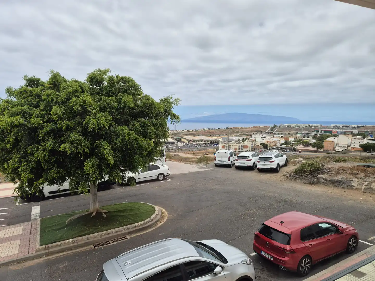 Parking de Apartamento en venta en Adeje con Amueblado, Horno y Lavadora