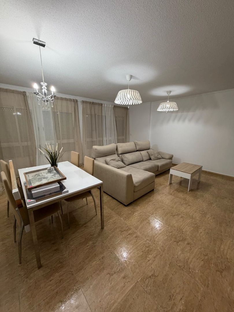 Sala d'estar de Pis de lloguer en Cartagena amb Aire condicionat, Moblat i Balcó