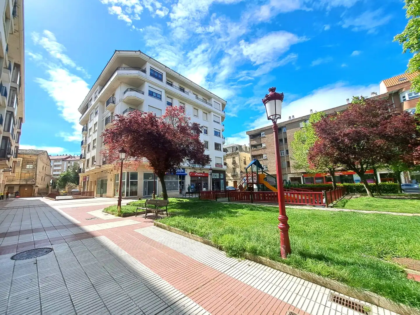 Parcheggio in vendita a Parque Pintores Tubía y Santamaría 4