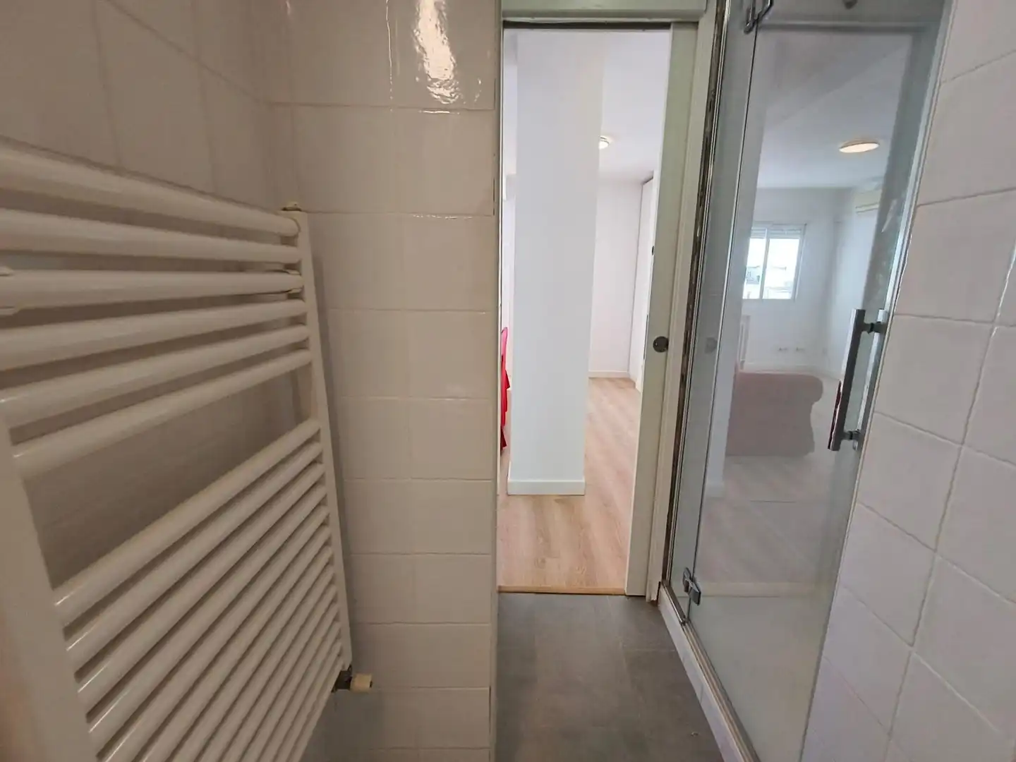 Baño de Apartamento de alquiler en Madrid con Aire acondicionado y Calefacción