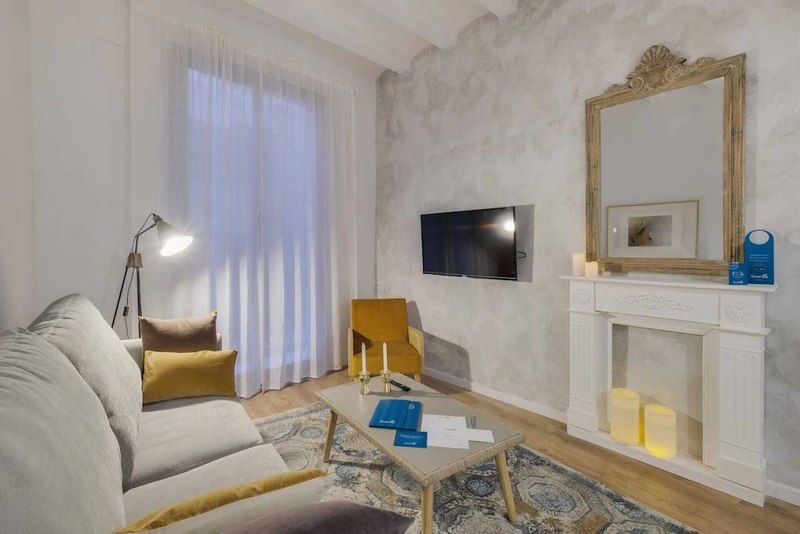 Sala d'estar de Pis de lloguer en Vilanova i la Geltrú amb Aire condicionat, Moblat i TV