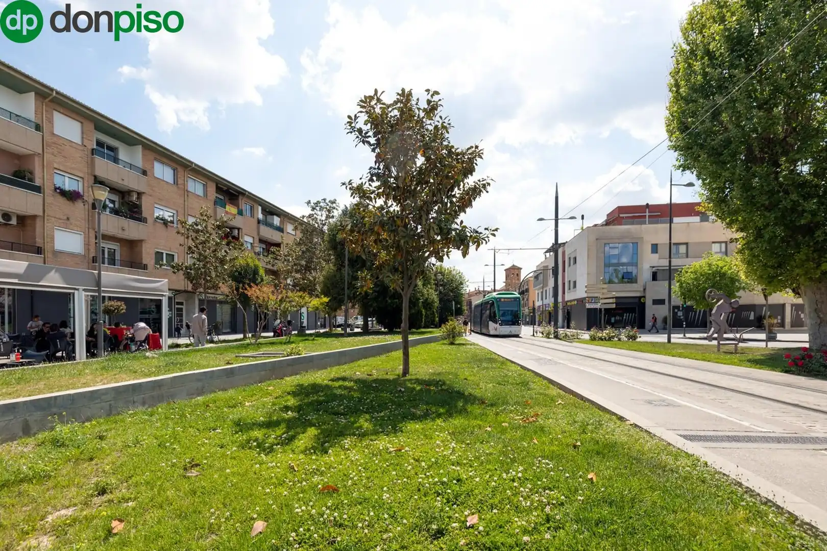 Außenansicht von Residential zum Verkauf in Armilla