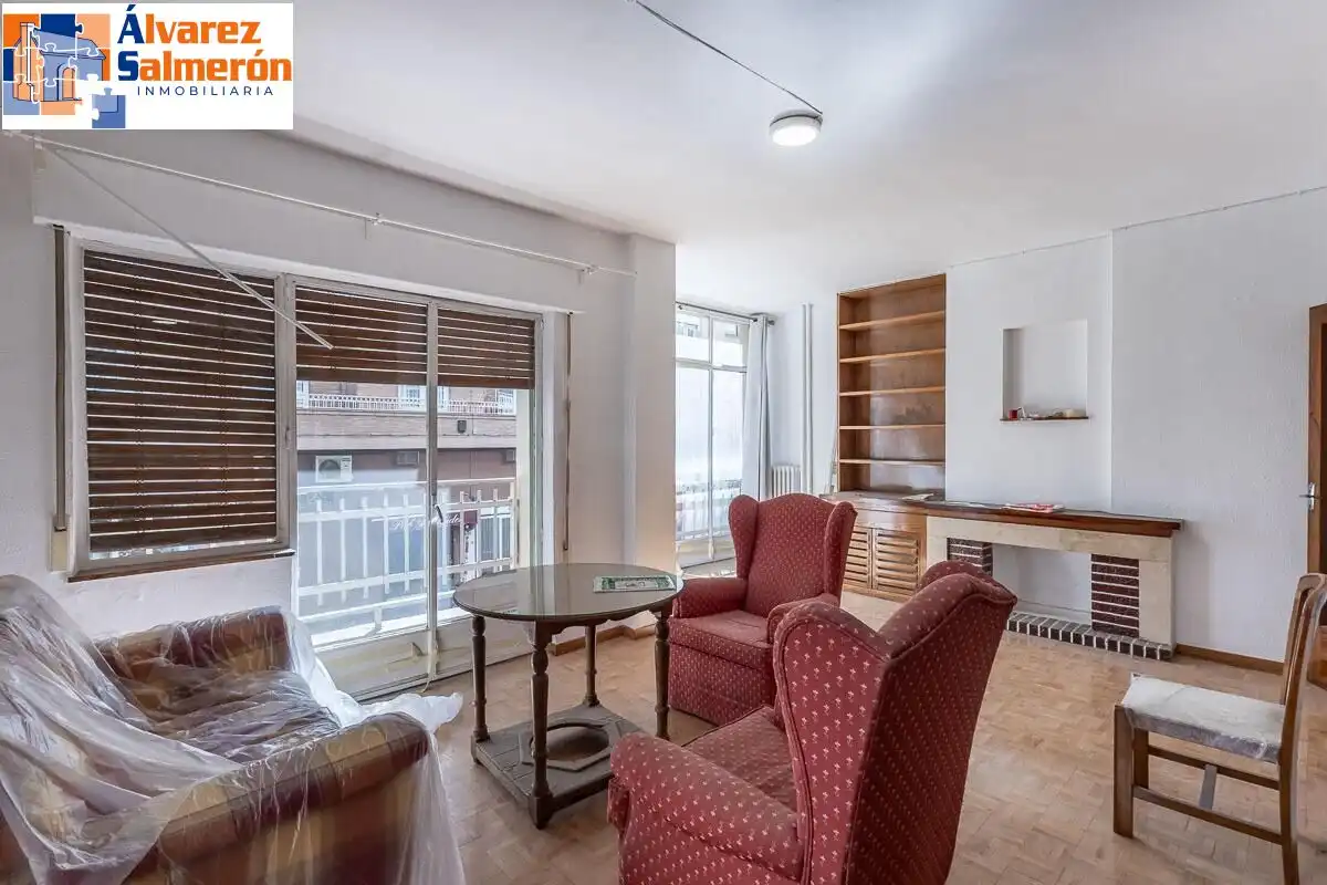 Piso con ascensor en venta en MARIA LUISA DE DIOS, imagen 3
