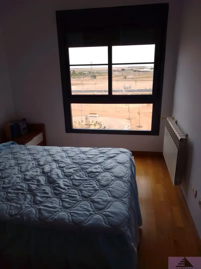 Schlafzimmer von Wohnung zum Verkauf in Ocaña mit Klimaanlage, Heizung und Abstellraum