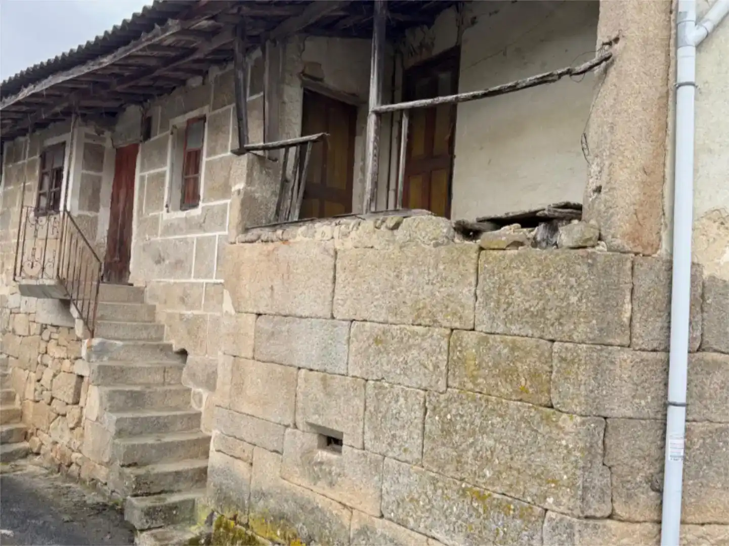 Vista exterior de Pis en venda en Coles