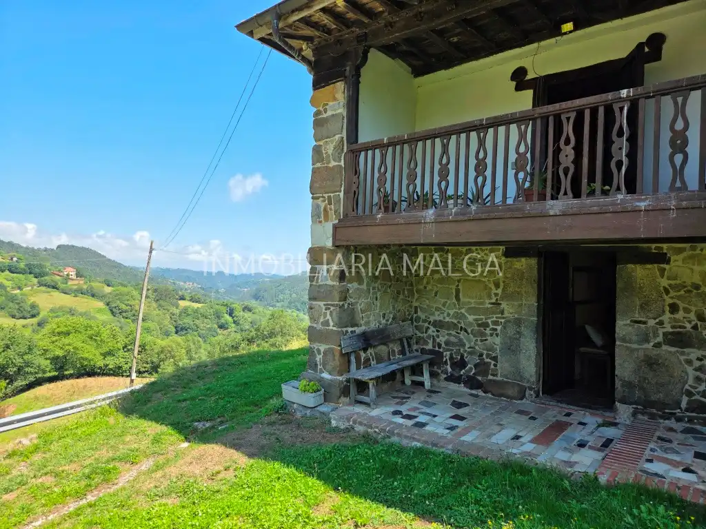 Terrace of Houses for sale in Colunga  with Parquet flooring, Storage room and Furnished