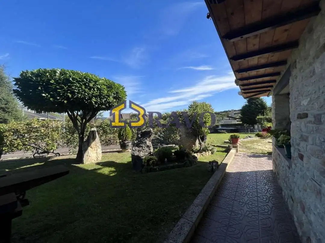Jardín de Casa o chalet en venta en Valle de Mena con Calefacción, Jardín privado y Terraza