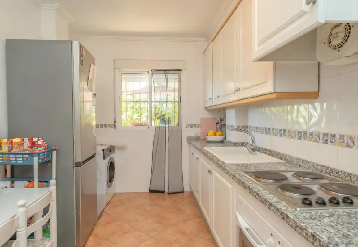 Cocina de Casa o chalet en venta en Mutxamel con Aire acondicionado, Calefacción y Jardín privado