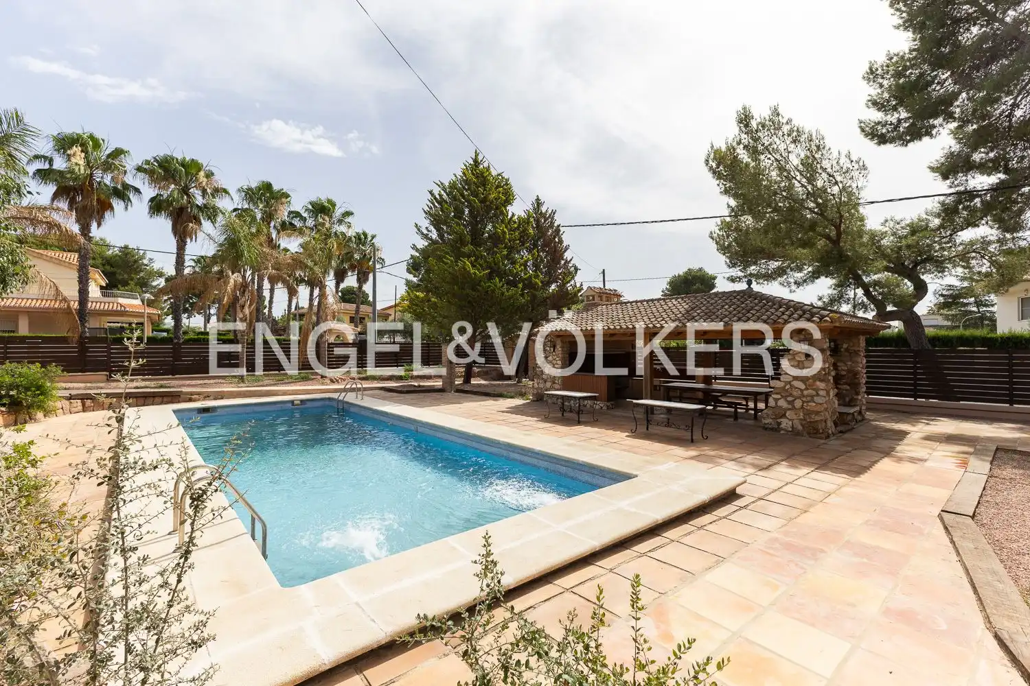 Piscina de Casa o chalet de alquiler en Paterna con Aire acondicionado, Calefacción y Jardín privado