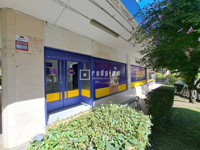 Local comercial en Alquiler en CUEVAS DE ALMANZORA  en Apóstol Santiago