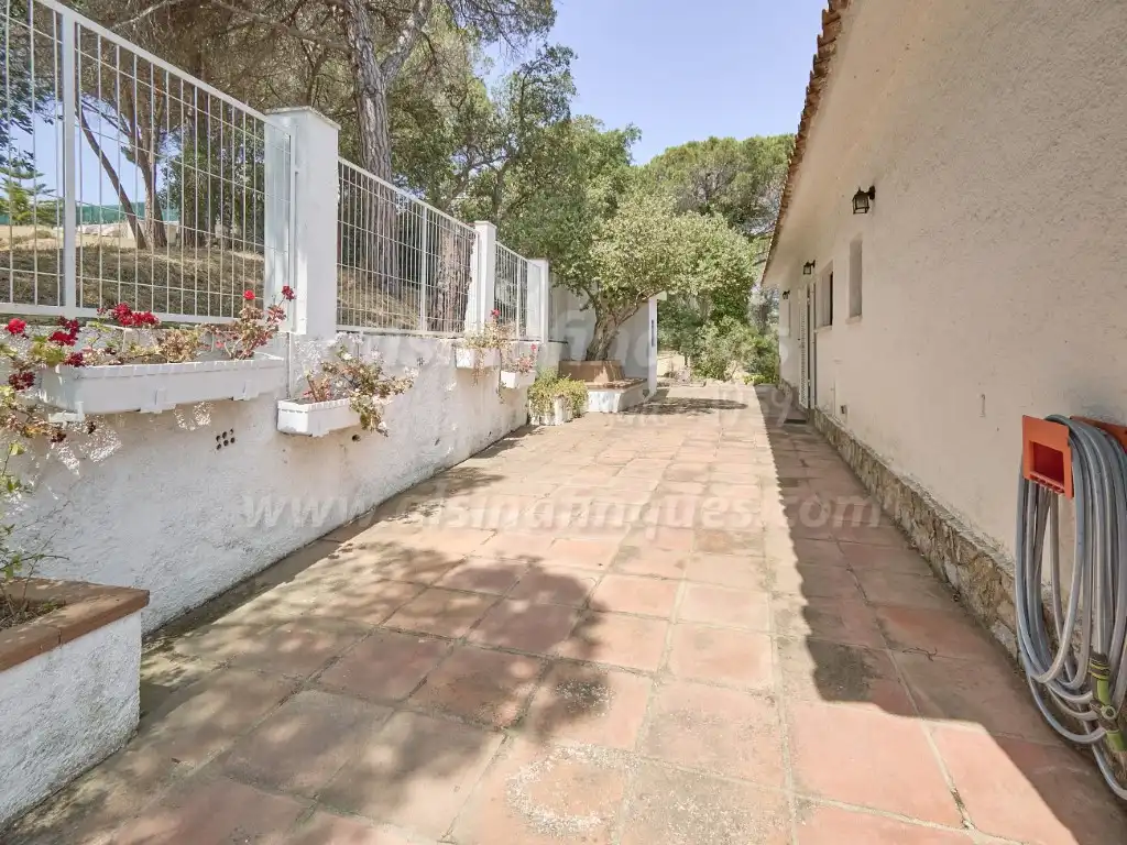 Exterior view of Houses for sale in Lloret de Mar  with Private garden, Terrace and Balcony