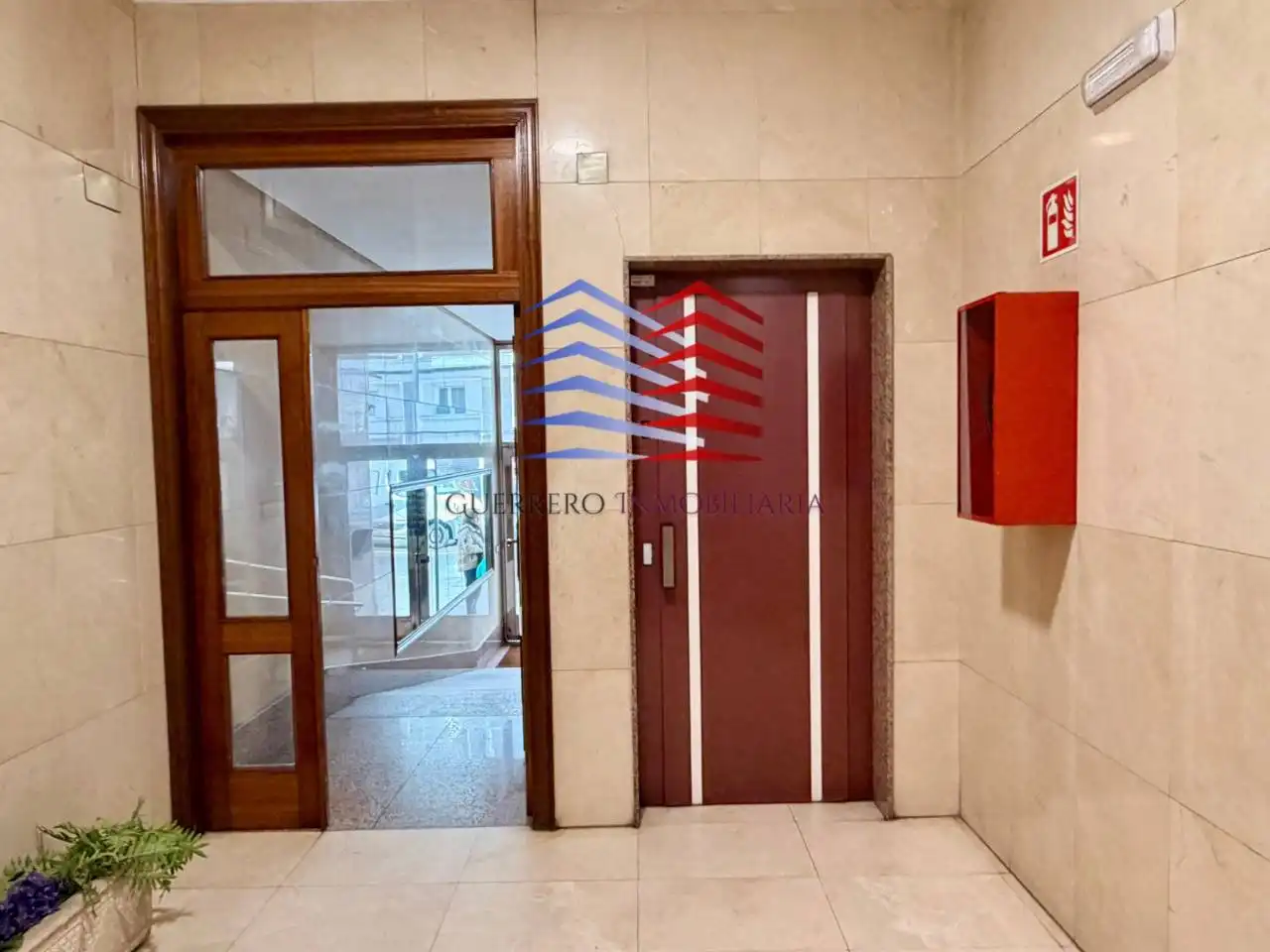 Piso en venta en Ourense Capital  con Calefacción, Trastero y Balcón