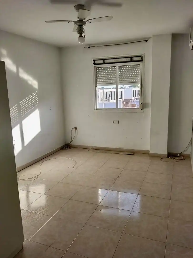 Bedroom of Flat for sale in Gines  with Air Conditioner, Heating and Terrace