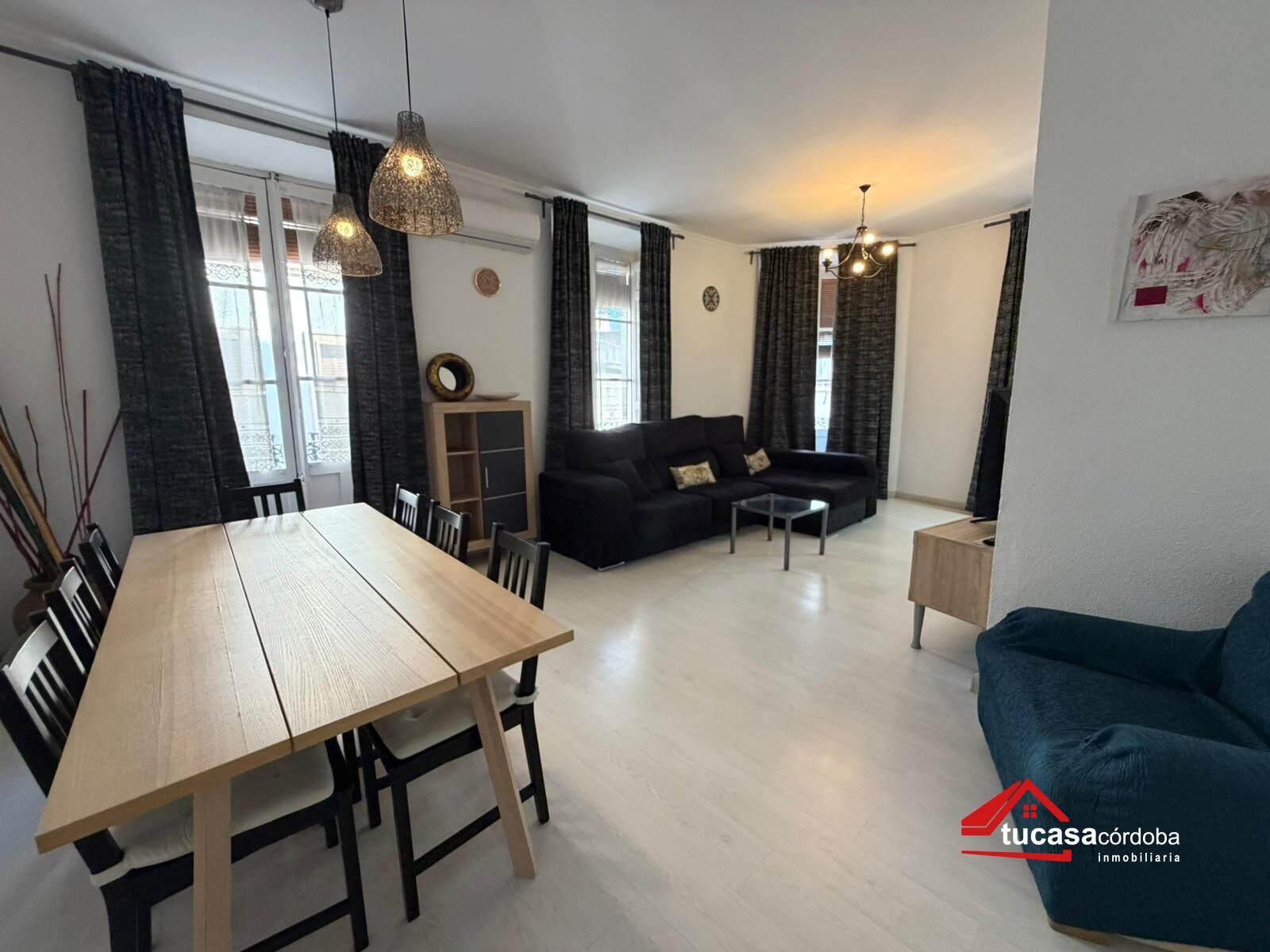 Sala d'estar de Pis en venda en  Córdoba Capital amb Aire condicionat i Balcó