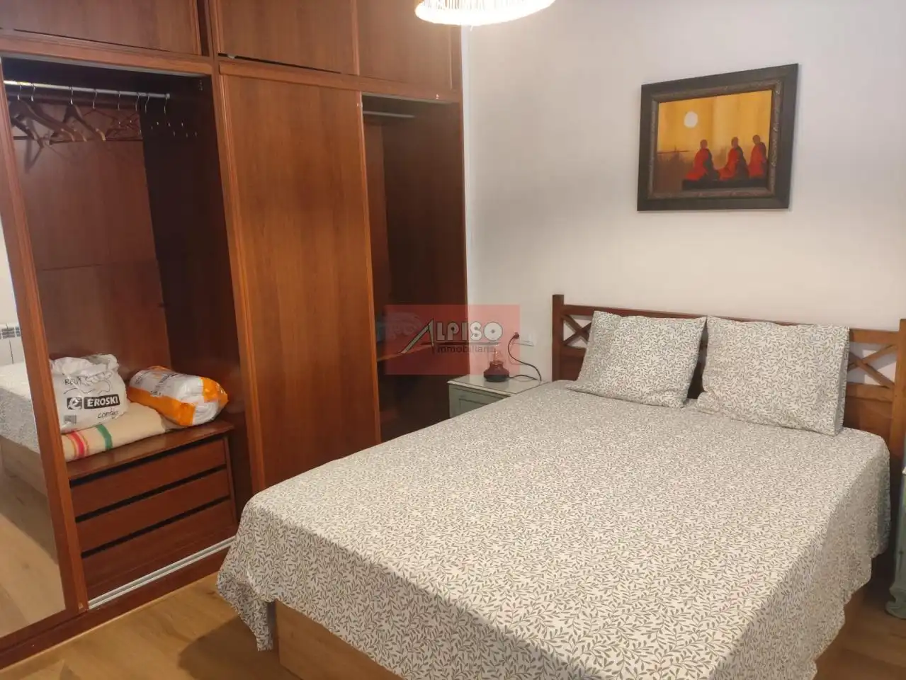Dormitori de Apartament de lloguer en Ourense Capital  amb Calefacció i Moblat