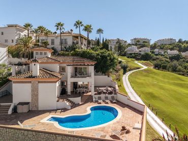 Xalet amb piscina en venda a Urb. La Cala Golf