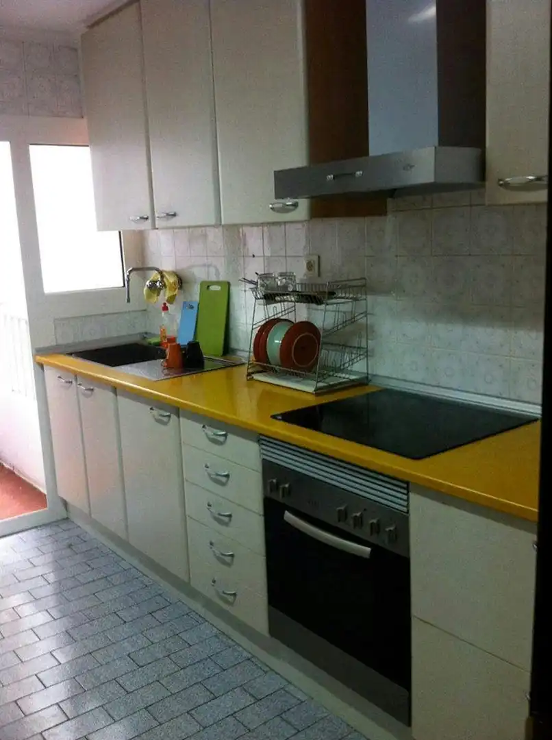 Cocina de Piso para compartir en El Pla del Real