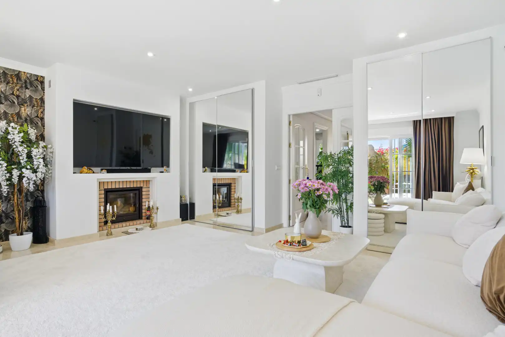 Detached homes for sale in Calahonda