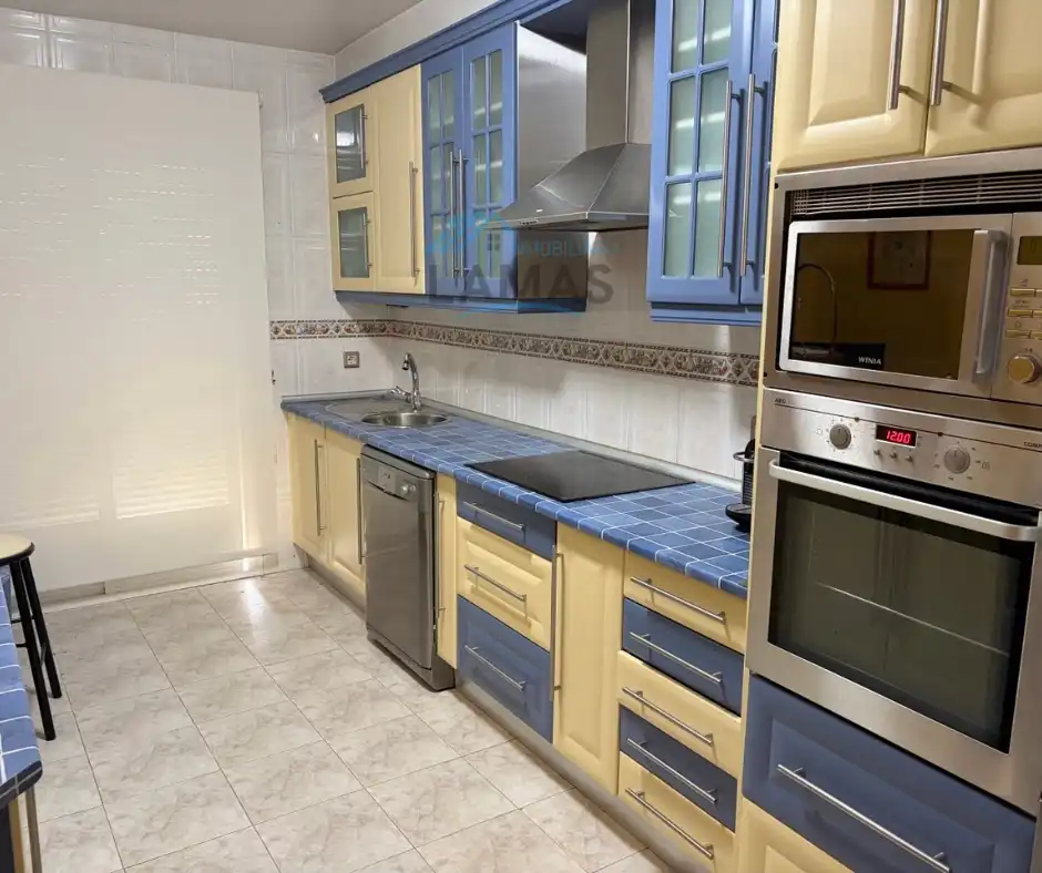 Kitchen of Houses for sale in Navalmoral de la Mata  with Air Conditioner, Heating and Terrace