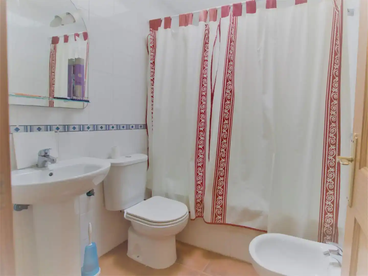 Baño de Casa o chalet en venta en Sierra de Yeguas con Aire acondicionado, Jardín privado y Piscina