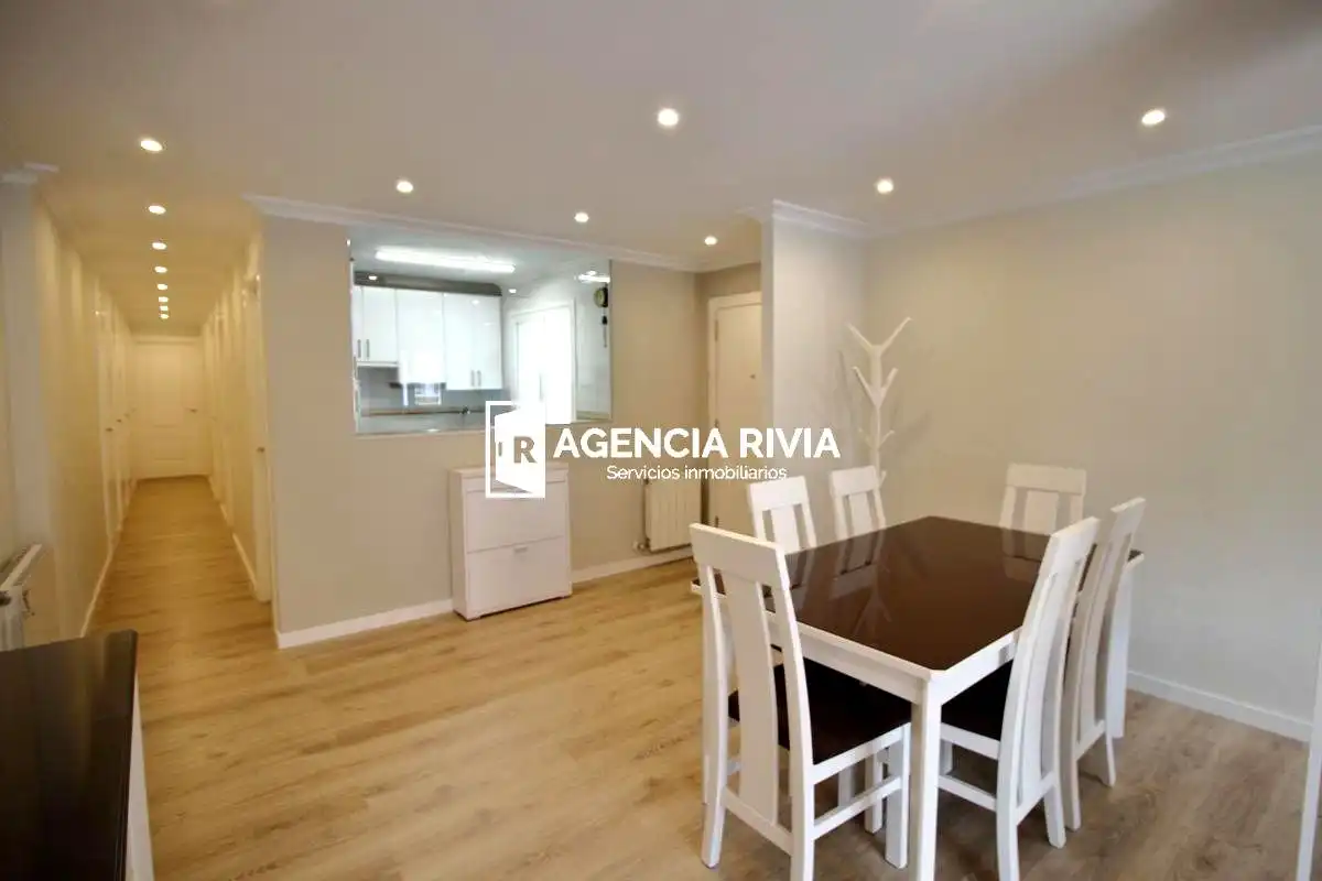 Dining room of Flat for rent in Gijón   with Heating and Furnished