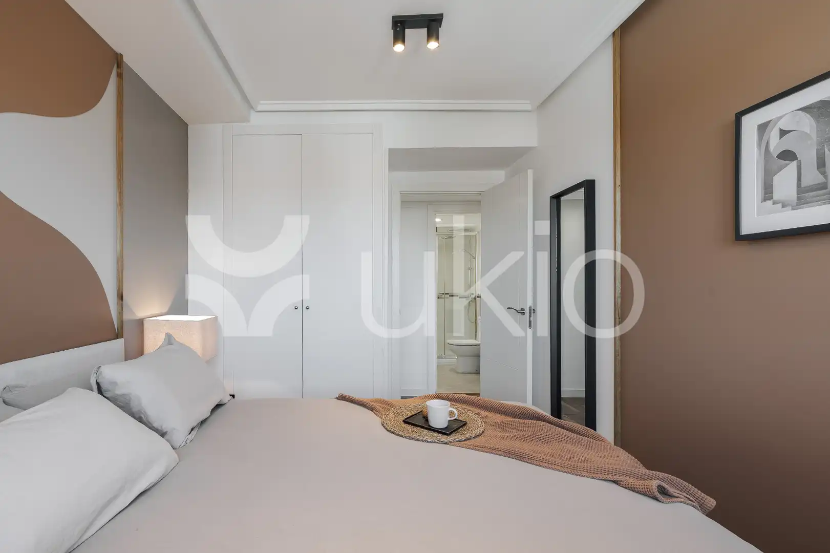 Habitación de Apartamento de alquiler en Madrid con Aire acondicionado, Calefacción y Amueblado