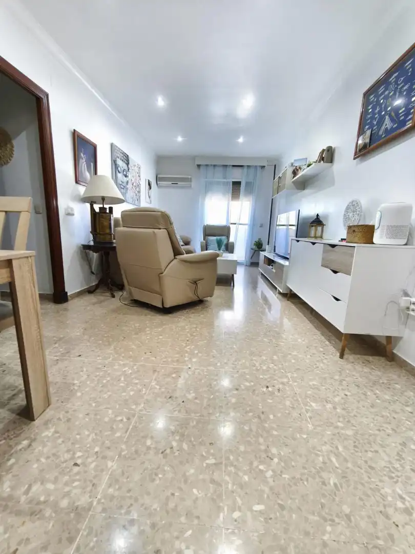 Sala d'estar de Pis en venda en Sanlúcar de Barrameda amb Calefacció, Terrassa i Traster