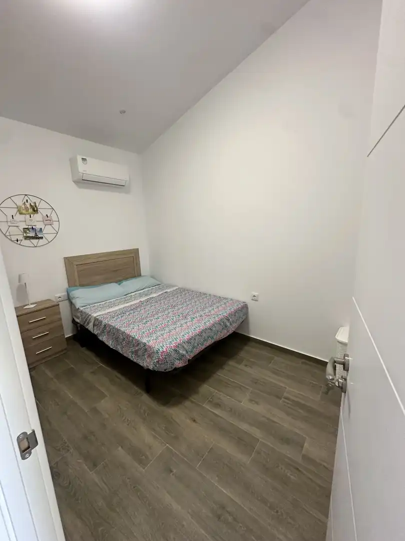 Dormitori de Casa adosada per a compartir en Pedanías Oeste