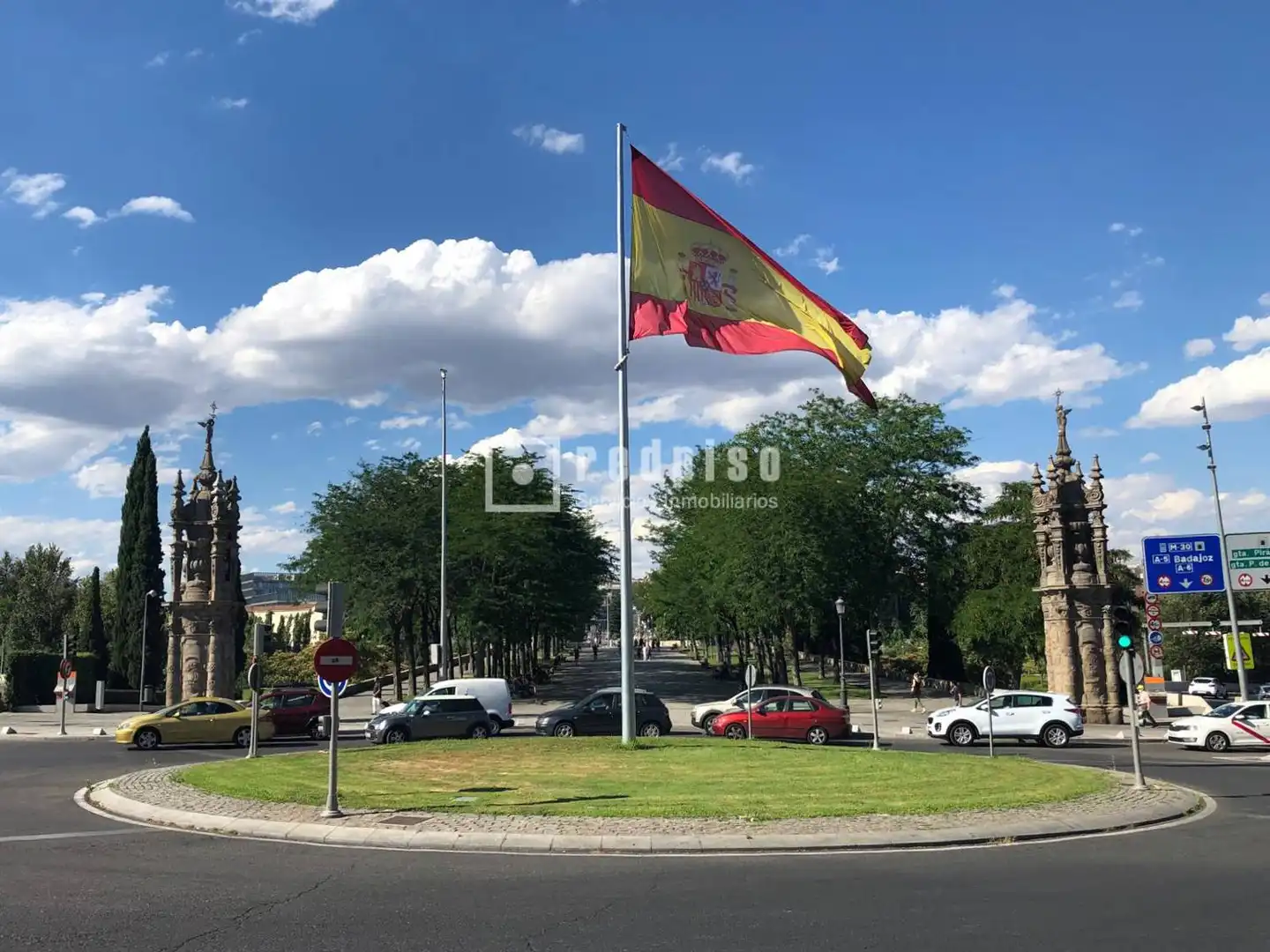 Exterior view of Flat for sale in Madrid  with Air Conditioner and Heating