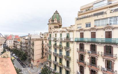 Exterior view of Attic for sale in  Barcelona Capital