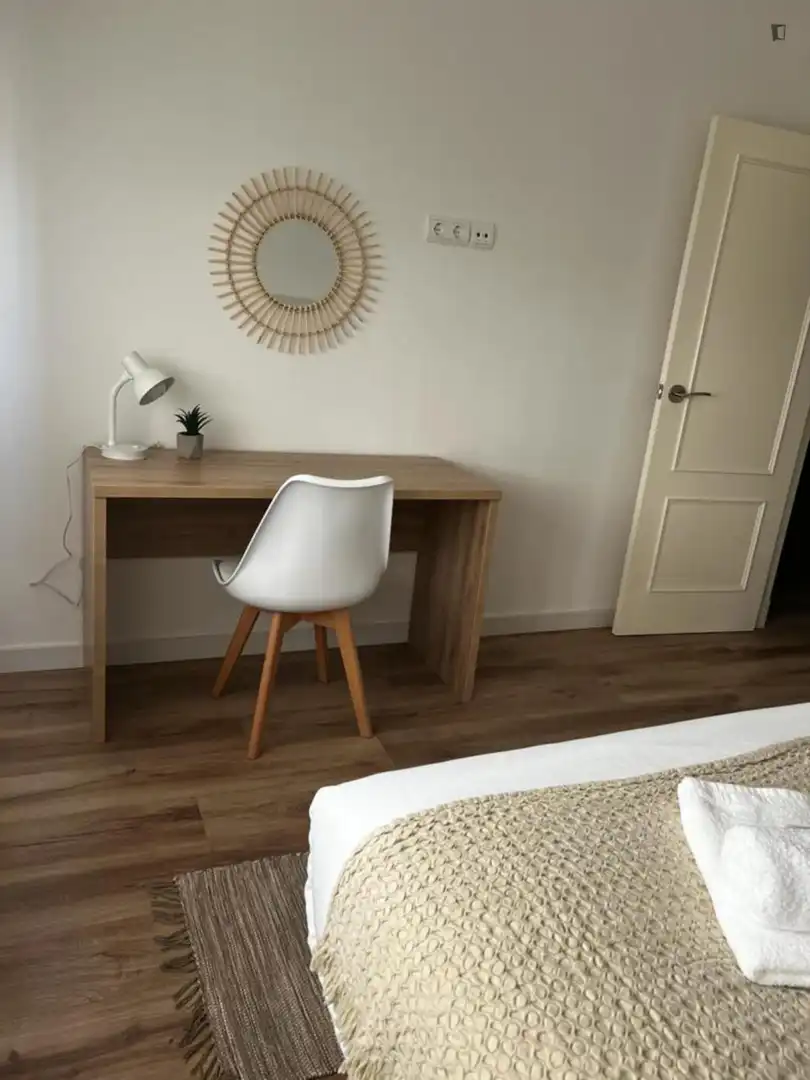 Habitación de Apartamento de alquiler en Vigo  con Calefacción, Amueblado y Horno