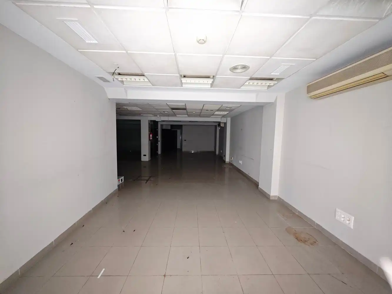 Local en venta en Alicante / Alacant con Aire acondicionado